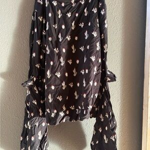 Rock & Roll Cowgirl Black Cactus Pattern Top